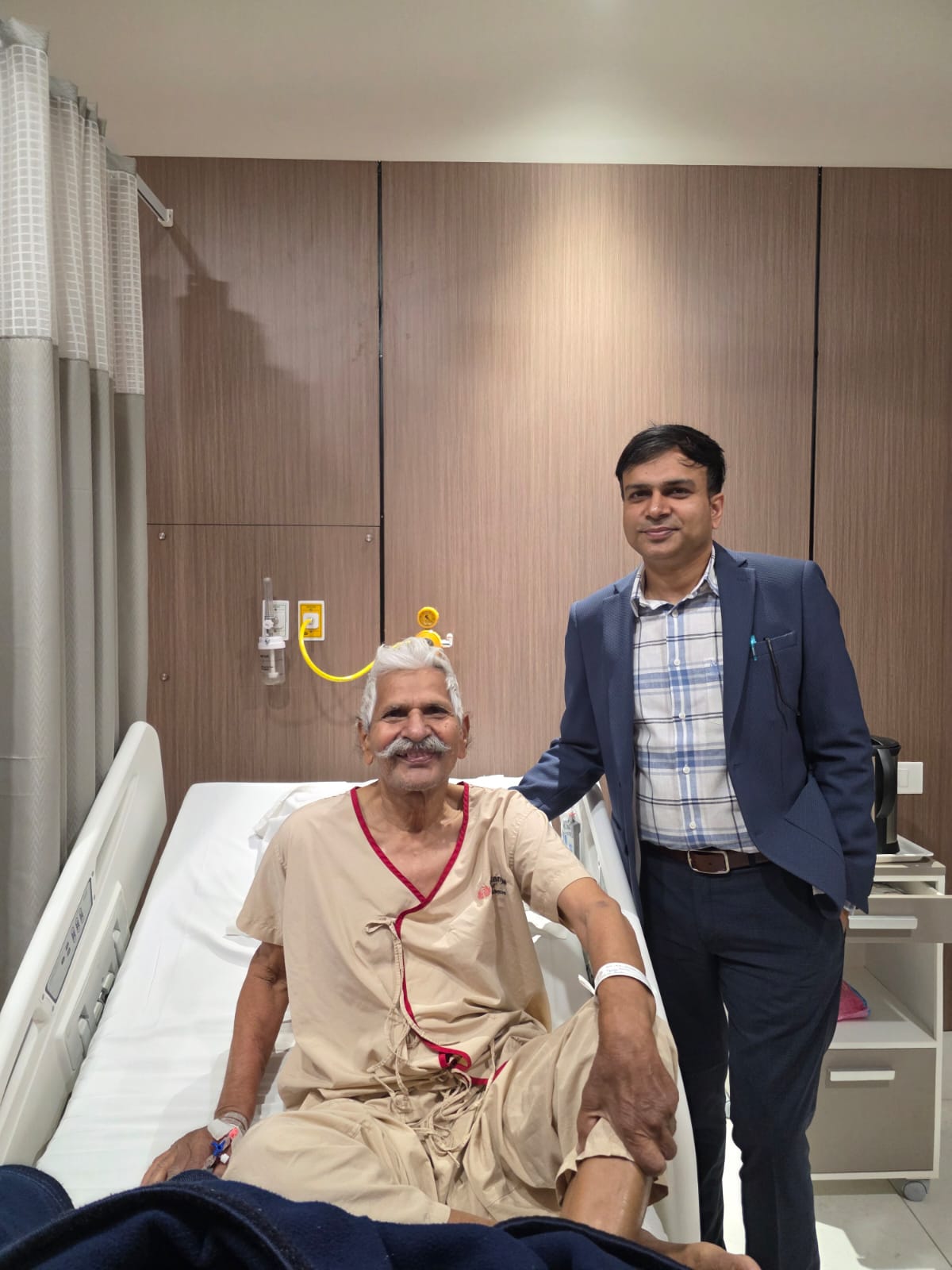 Dr Naresh Garg – Best Urologist in Jaipur for Kidney Stone Treatment